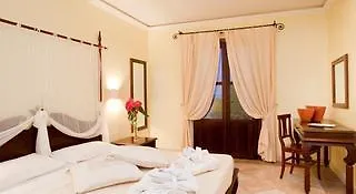 מלון Quartu SantʼElena Sighientu Resort Thalasso & Spa